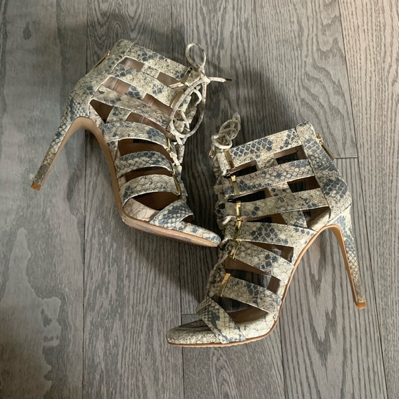 Gorgeous Vince Camuto Heels✨ - Picture 9 of 11